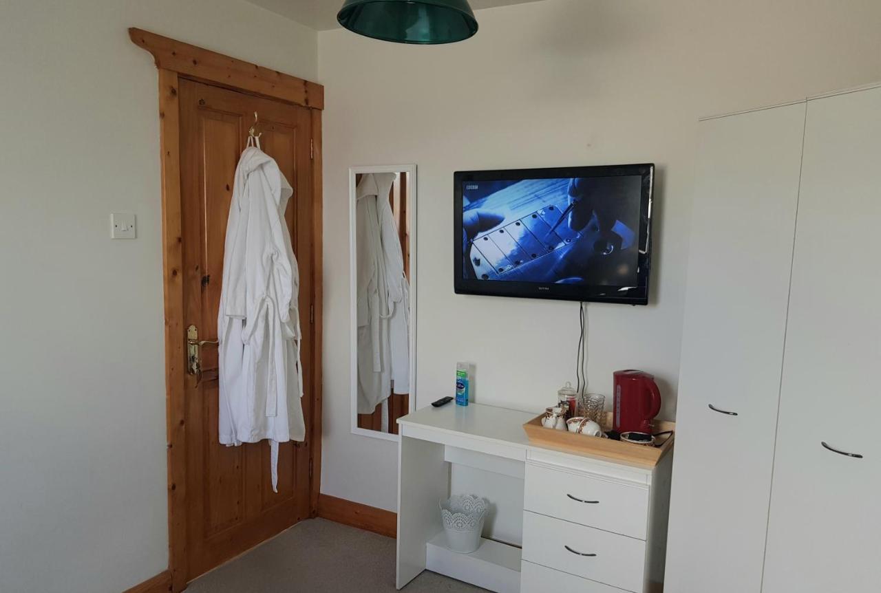 Comfy House Bed & Breakfast Портстюърт Екстериор снимка